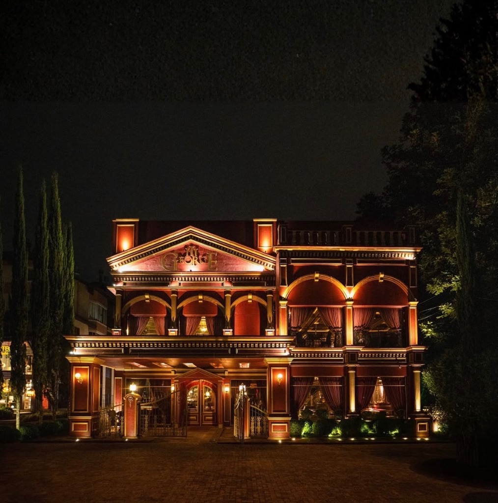 Fachada do Restaurante George III em Gramado